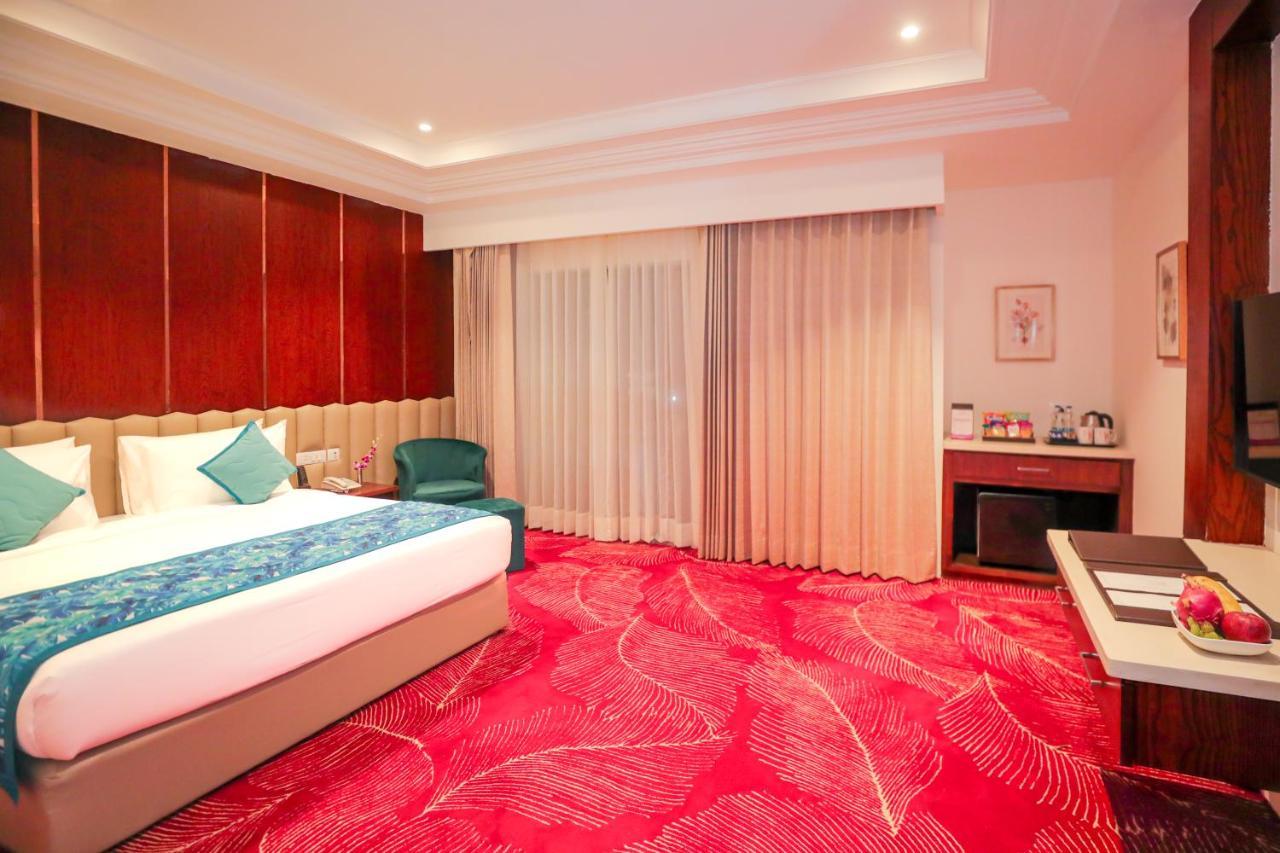 Regenta Place Phagwara By Royal Orchid Hotels Limited Exterior foto
