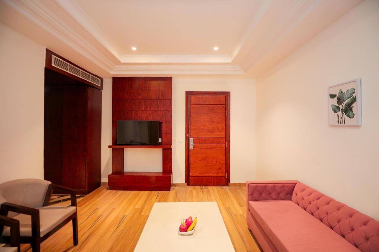 Regenta Place Phagwara By Royal Orchid Hotels Limited Exterior foto