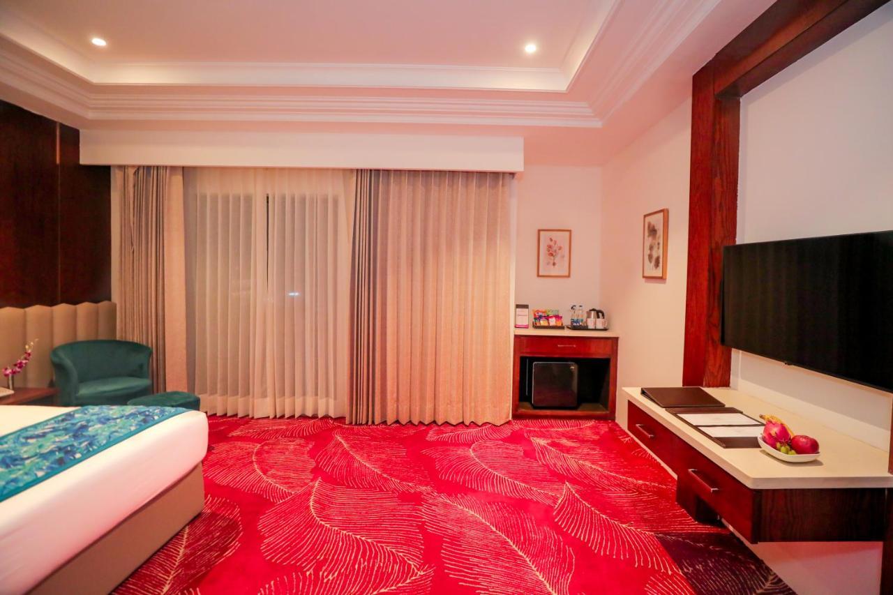 Regenta Place Phagwara By Royal Orchid Hotels Limited Exterior foto