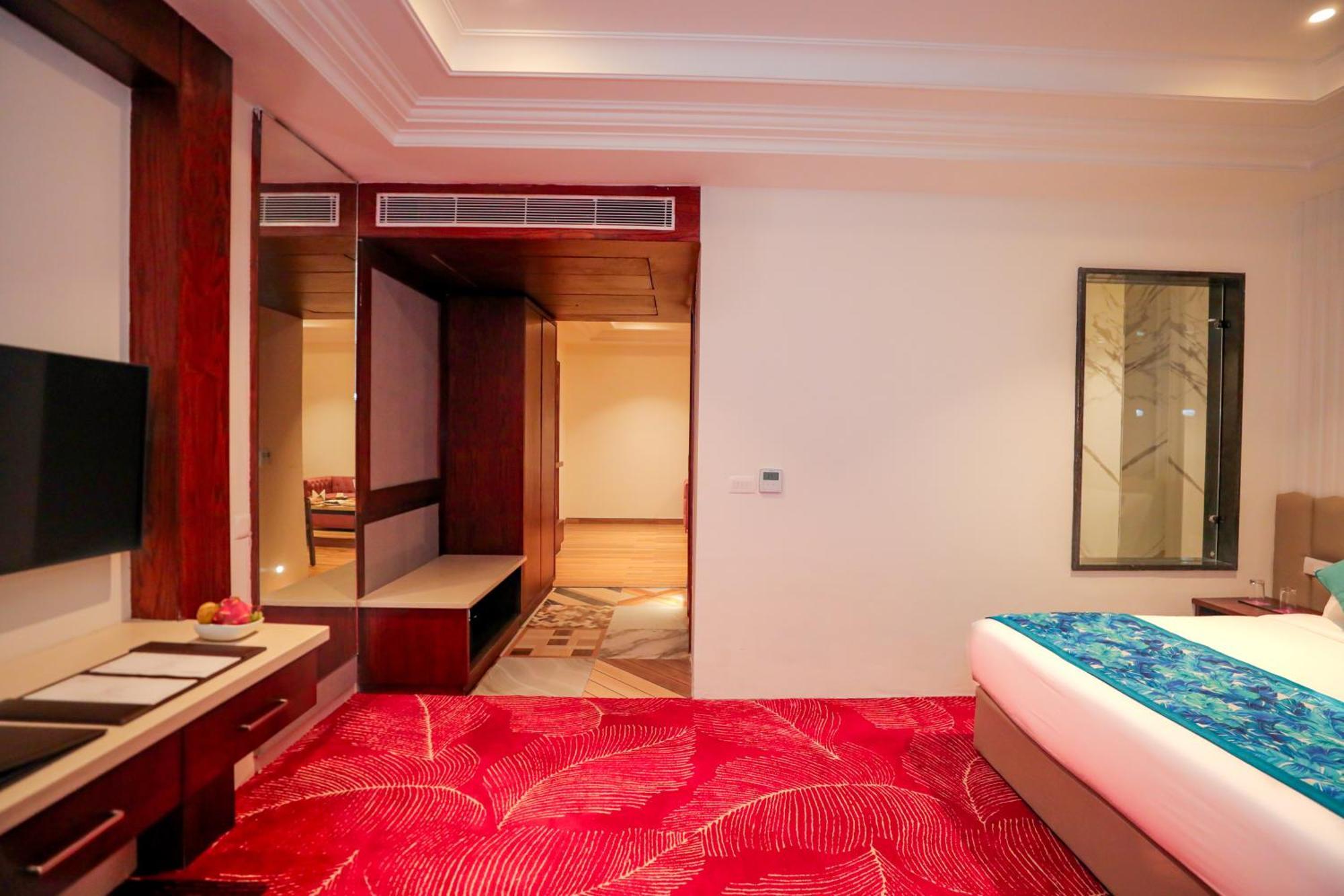 Regenta Place Phagwara By Royal Orchid Hotels Limited Exterior foto
